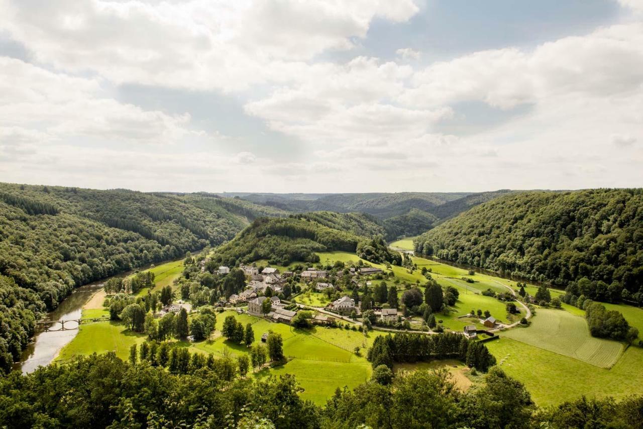 Bed and Breakfast L'orchidée Rochehaut Esterno foto